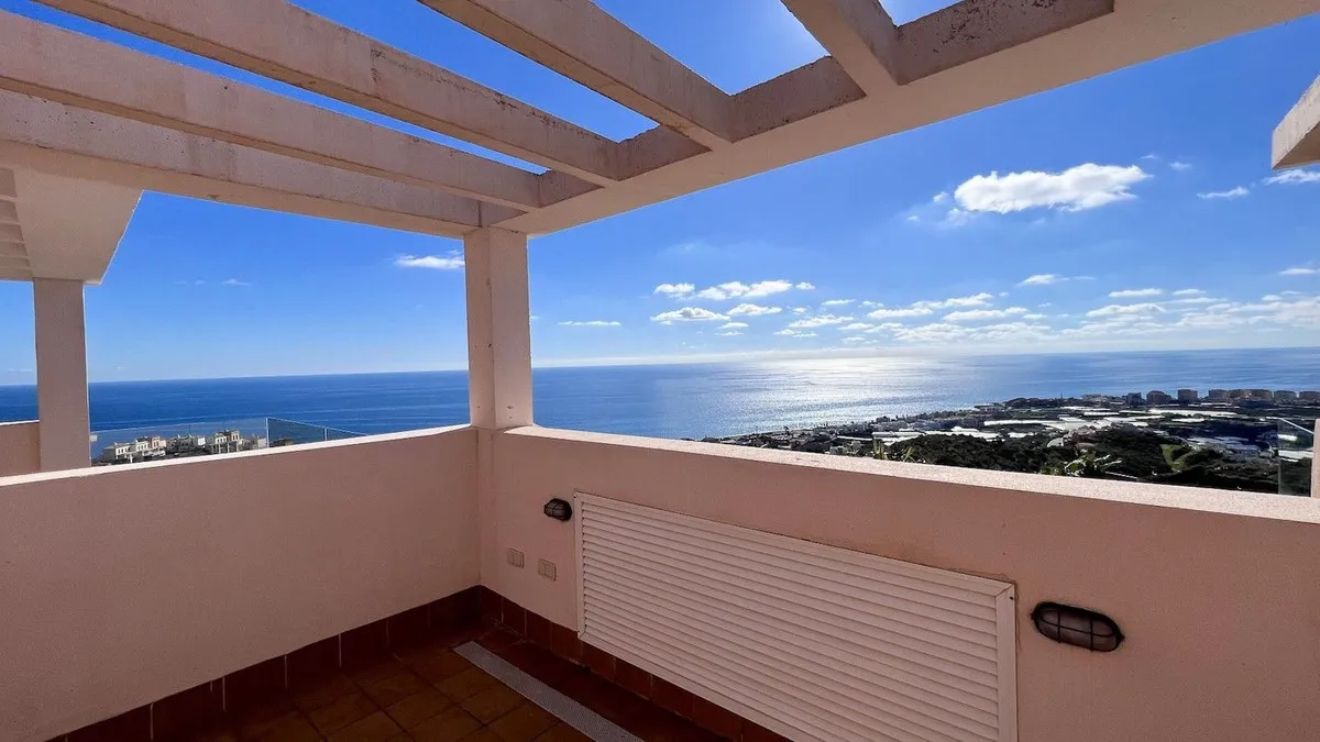 7b6bfb99-9ebb-43fc-aa83-516fb5435e91