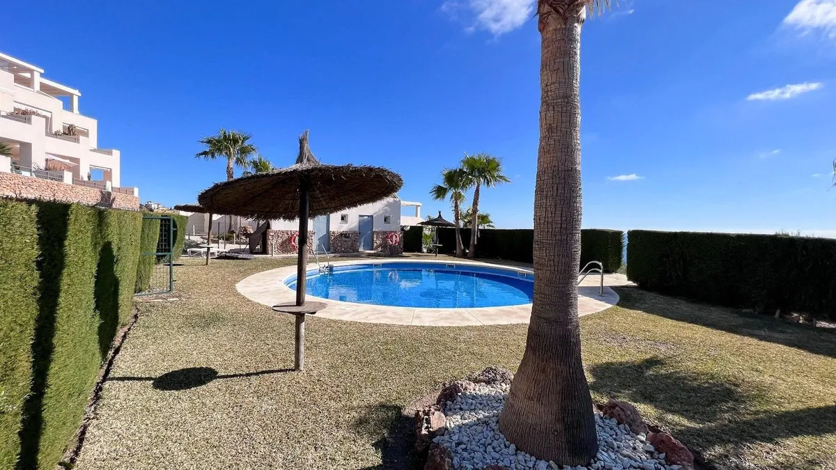 fc0b3158-d301-4001-ab04-76855db4beb2