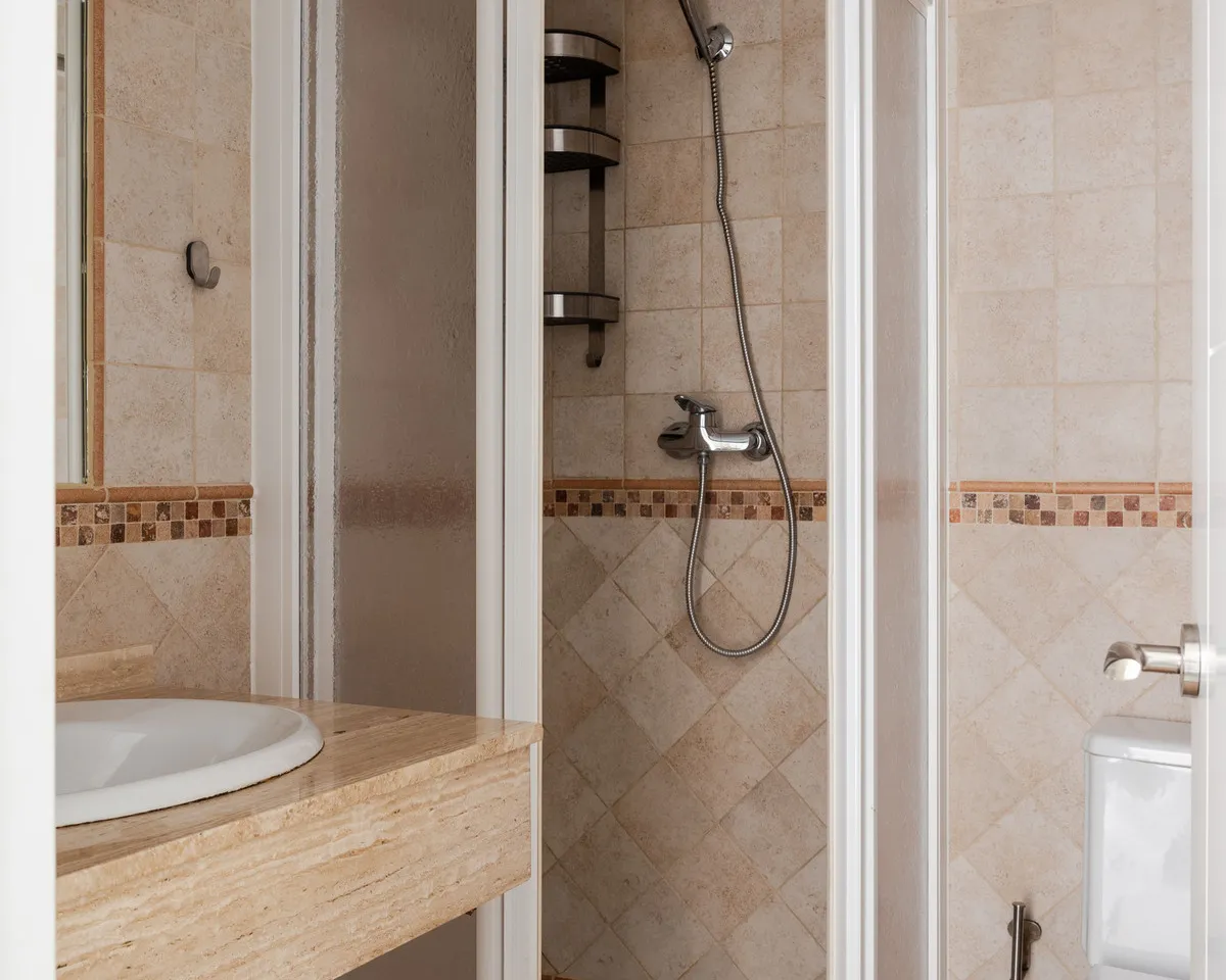 da038717-1b9a-46d0-8b47-b9a4048a9171