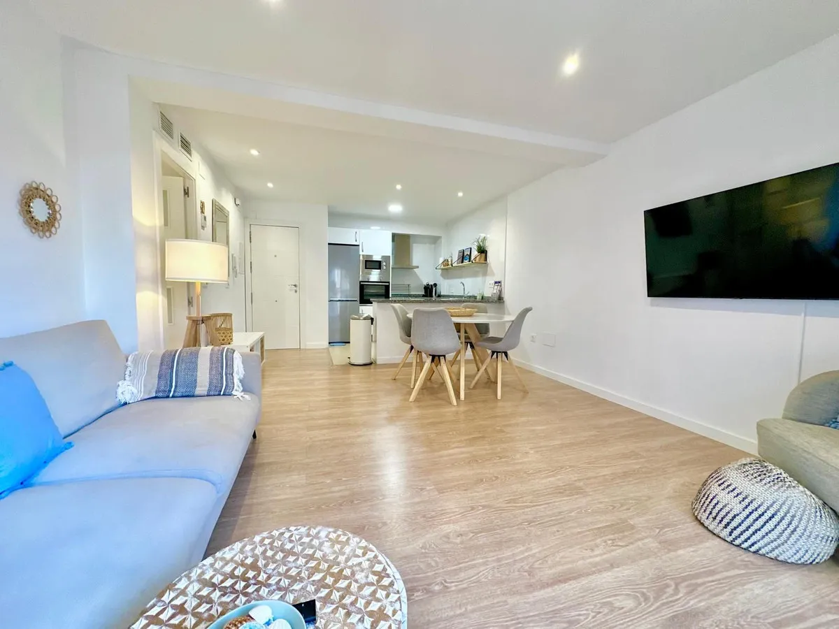 de3b070b-1e7d-42ed-acf0-5cee0b33492b