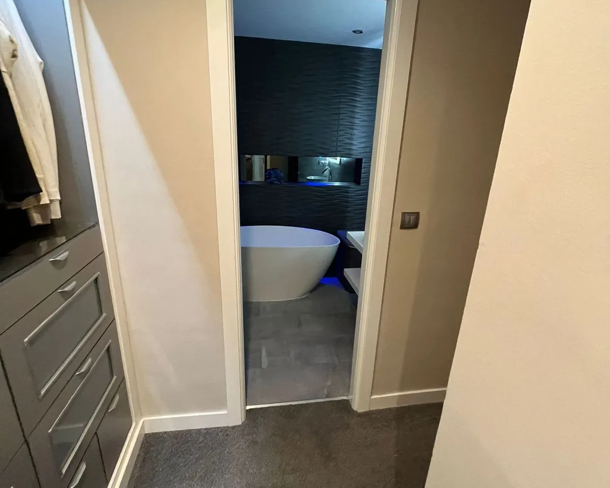 5f004eda-652a-4feb-b8d2-6b4a085943f5