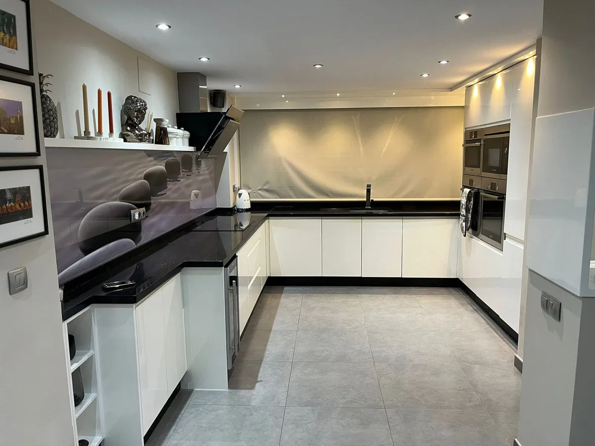 81304ac8-f379-4623-844d-923547874e30