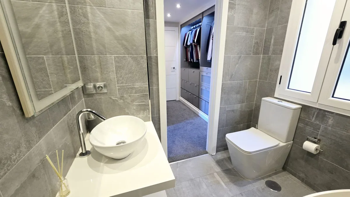 33897b7e-e5a4-4e56-89e7-ba69205fd6d1