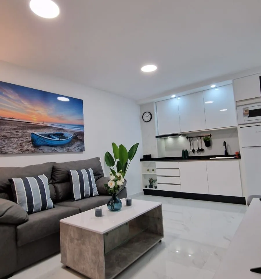 b7fd85ea-b672-407e-b705-ba569c62a382