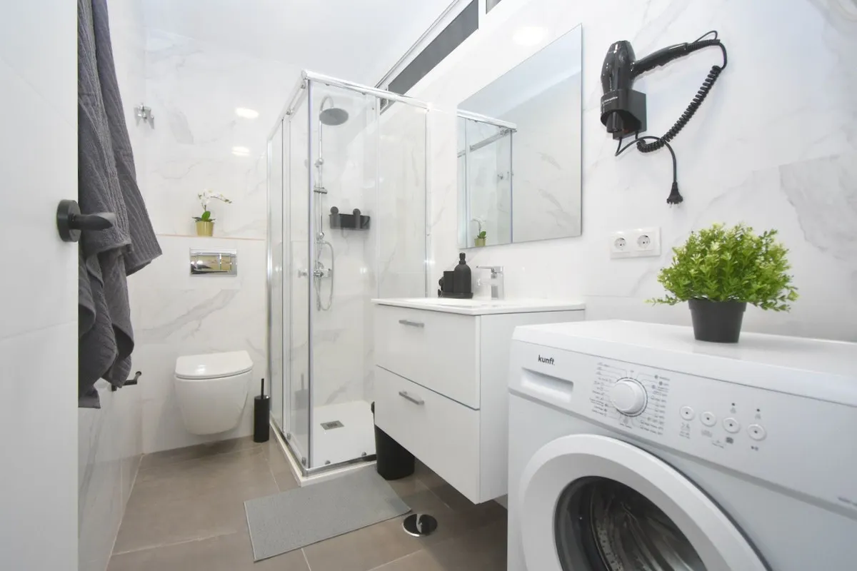 4d32c94c-c73d-4c4a-8e19-ba73d004420f