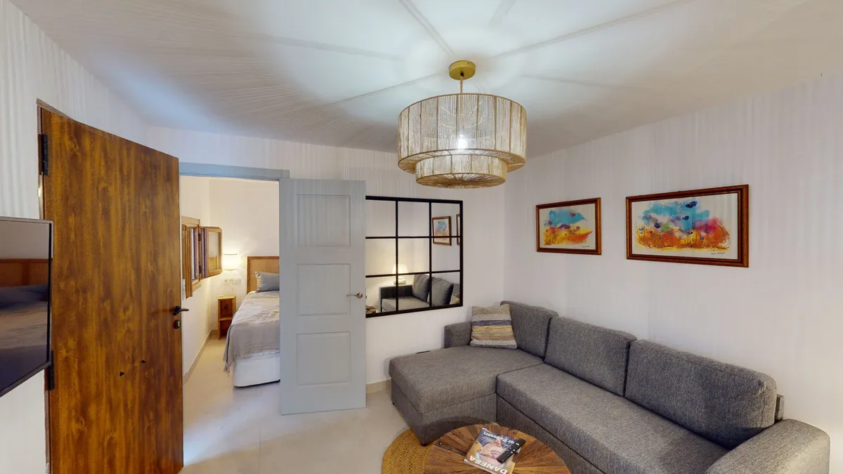 60a95307-6630-4b3b-bcd1-94e8a782178b