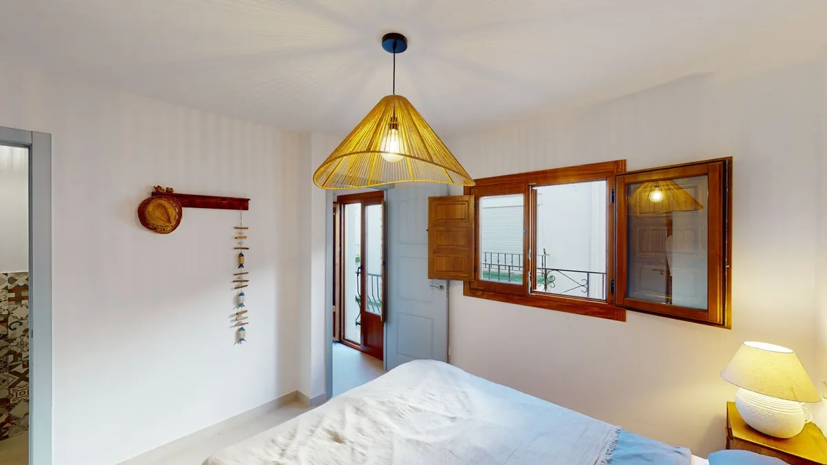 82982e53-a7aa-419b-a377-5af0dc93a61d