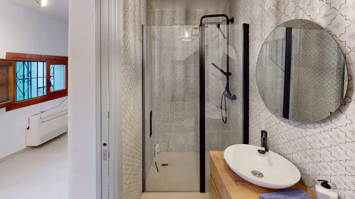 92bd9d16-98d0-49e6-9cbe-d50cd60646a2