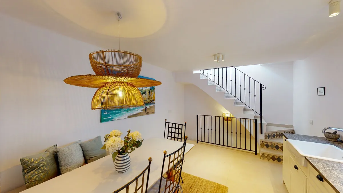 a95cd8a7-dac5-48b6-bdca-f91f4a0fe9a8