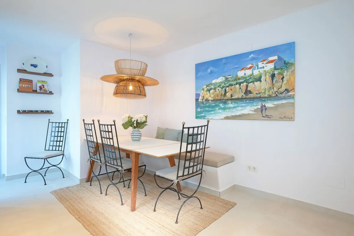 61fad074-8a53-4af9-8b32-4eb705417b47