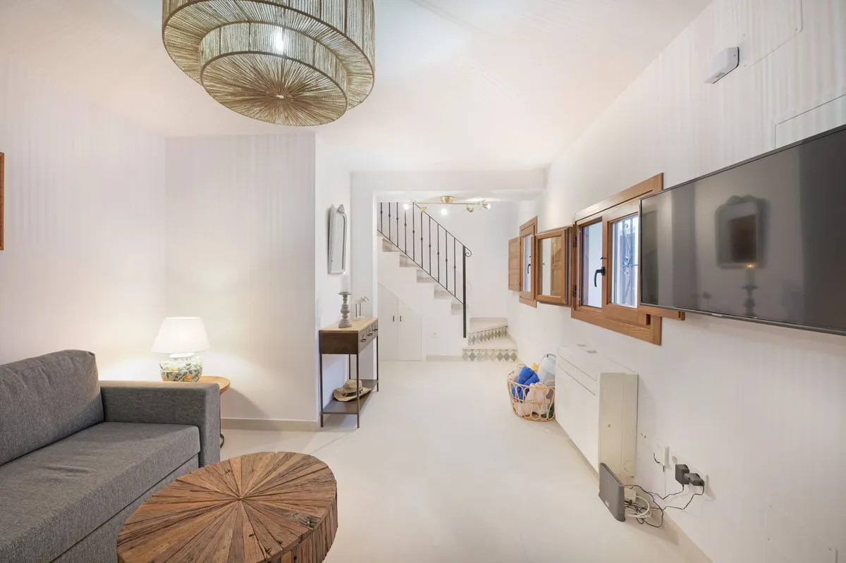 8a3ad454-c256-4d88-937b-4b4ba73a3601