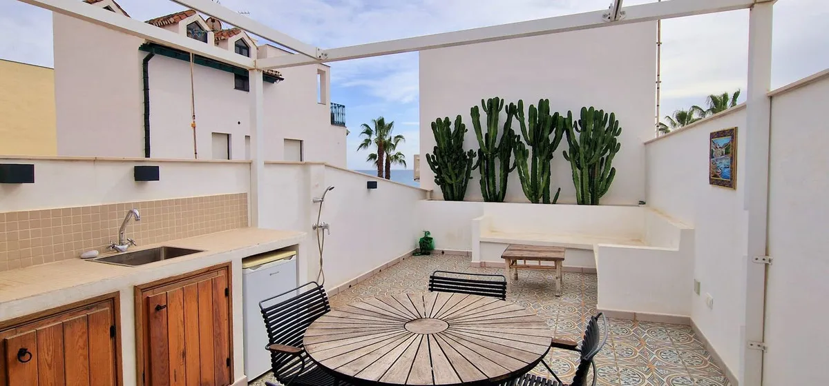 17b372ea-1ae2-40ff-a155-913118eb1dad