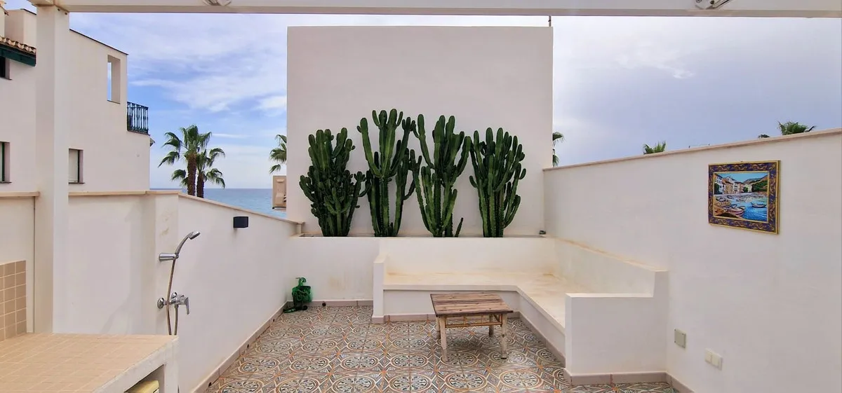 64326eb3-fd14-4149-a7b3-adf8d726f1b3