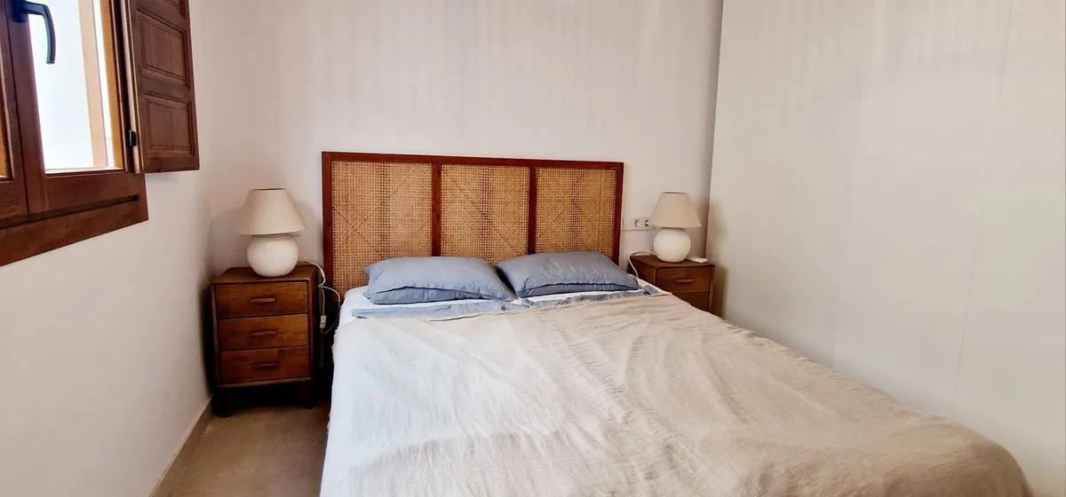 a1974ed9-cc85-48e7-9d43-0219a24a967d