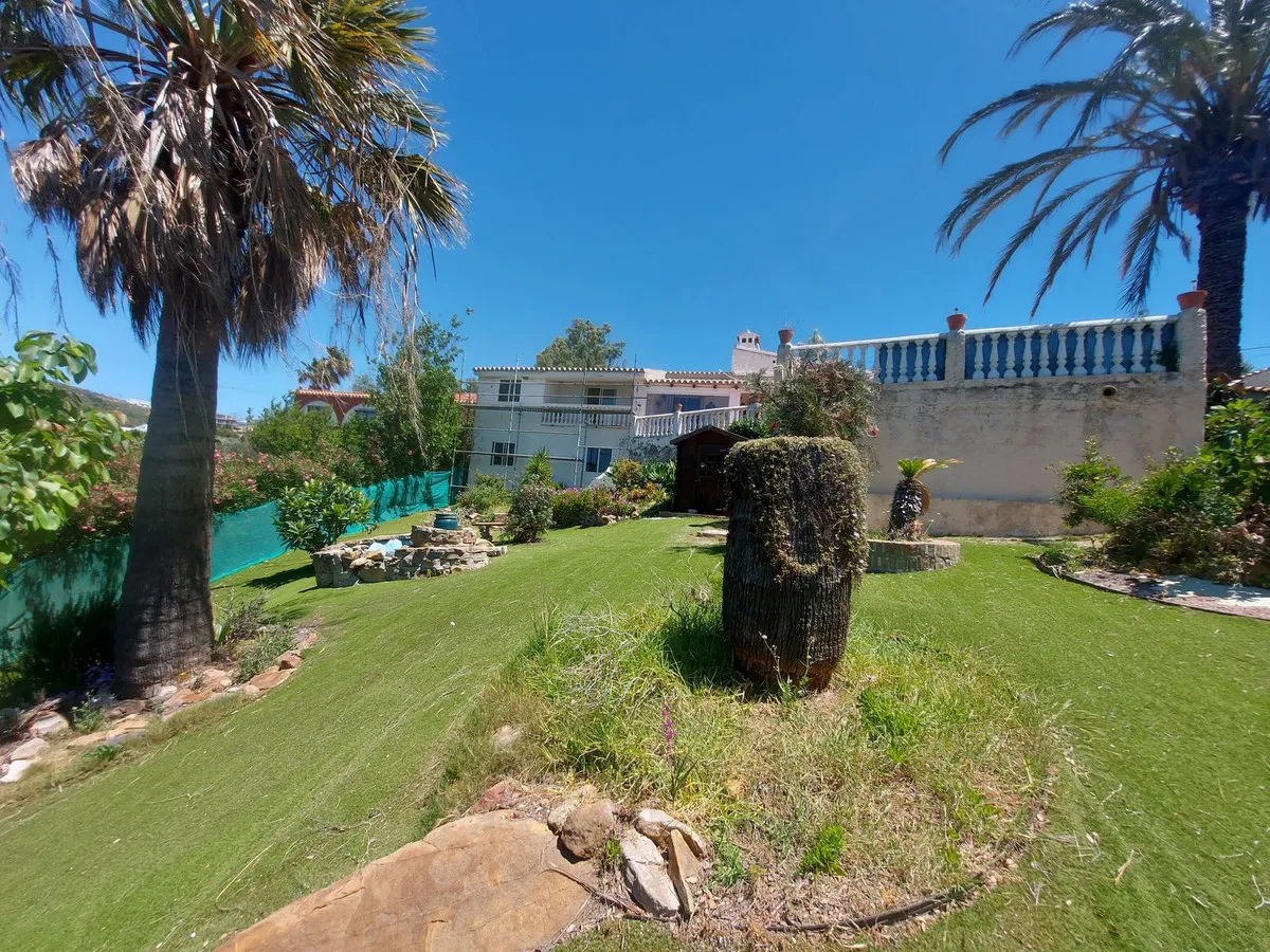 34ad8d42-4dd2-47bb-bde9-935767681222