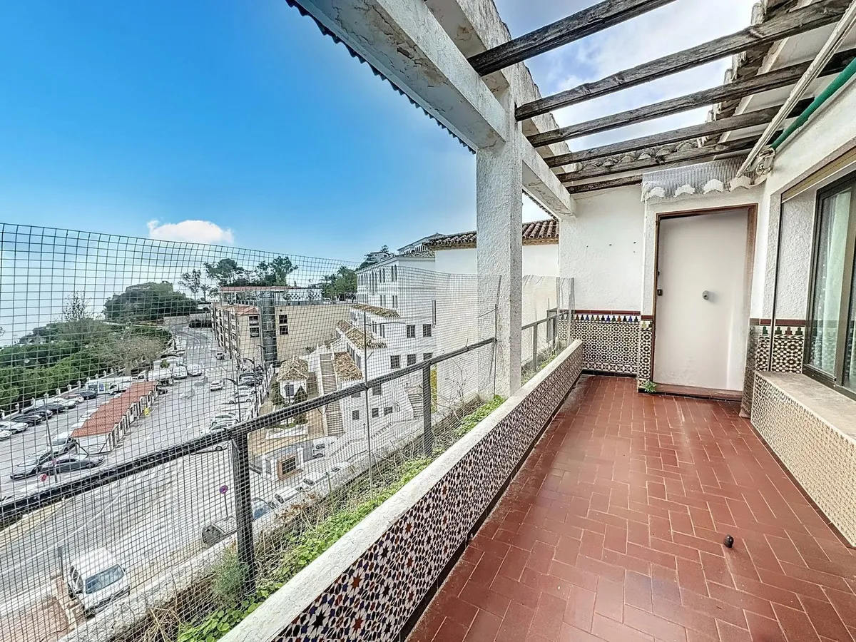 02ab92ca-bdea-48a4-9cdc-48dc19e0ee6a