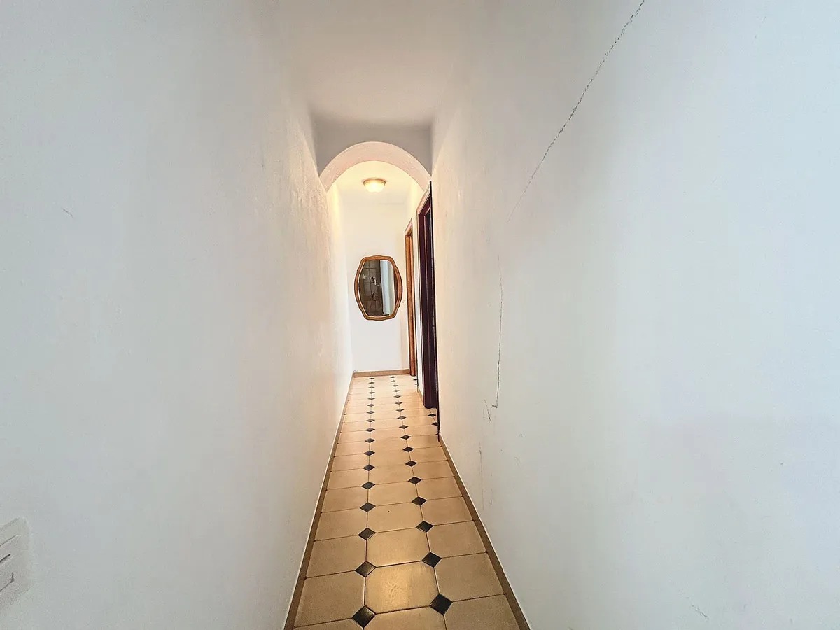 d8d7ad33-1651-4590-8702-1a7e385a6cb2