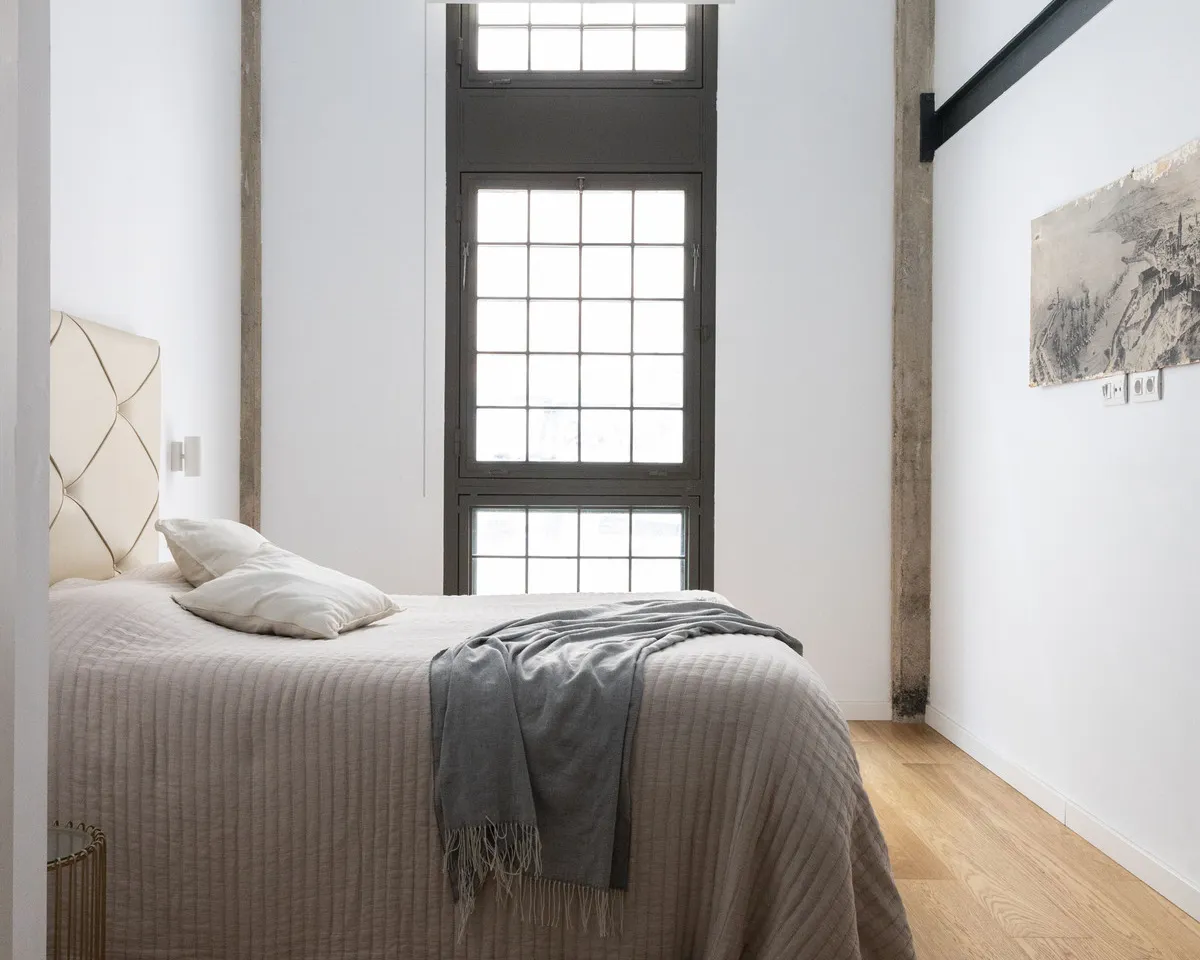 49b01987-a0a8-4c18-abb7-8f5327792e47