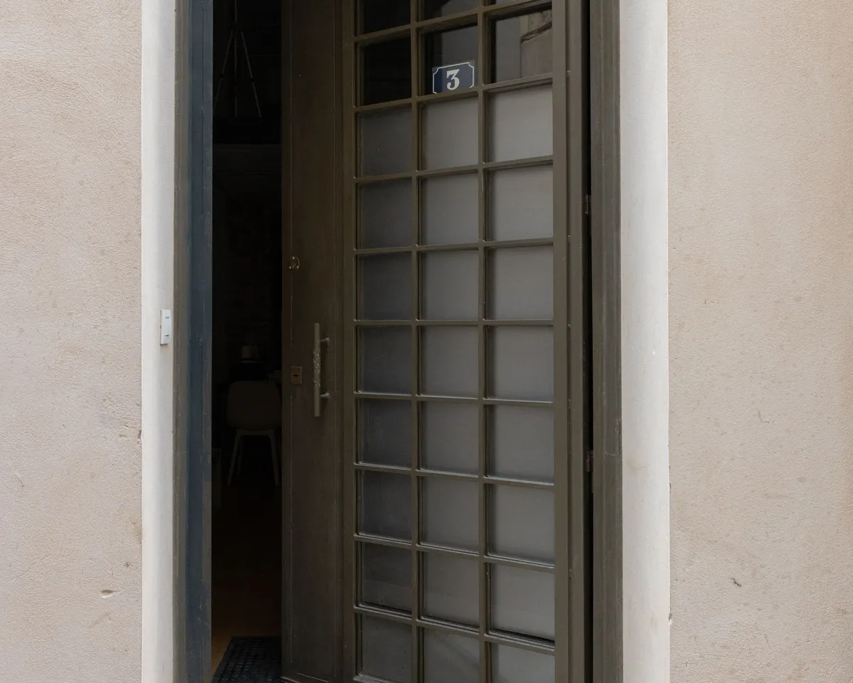 9be5e402-261e-46c5-8859-03e3736a4041