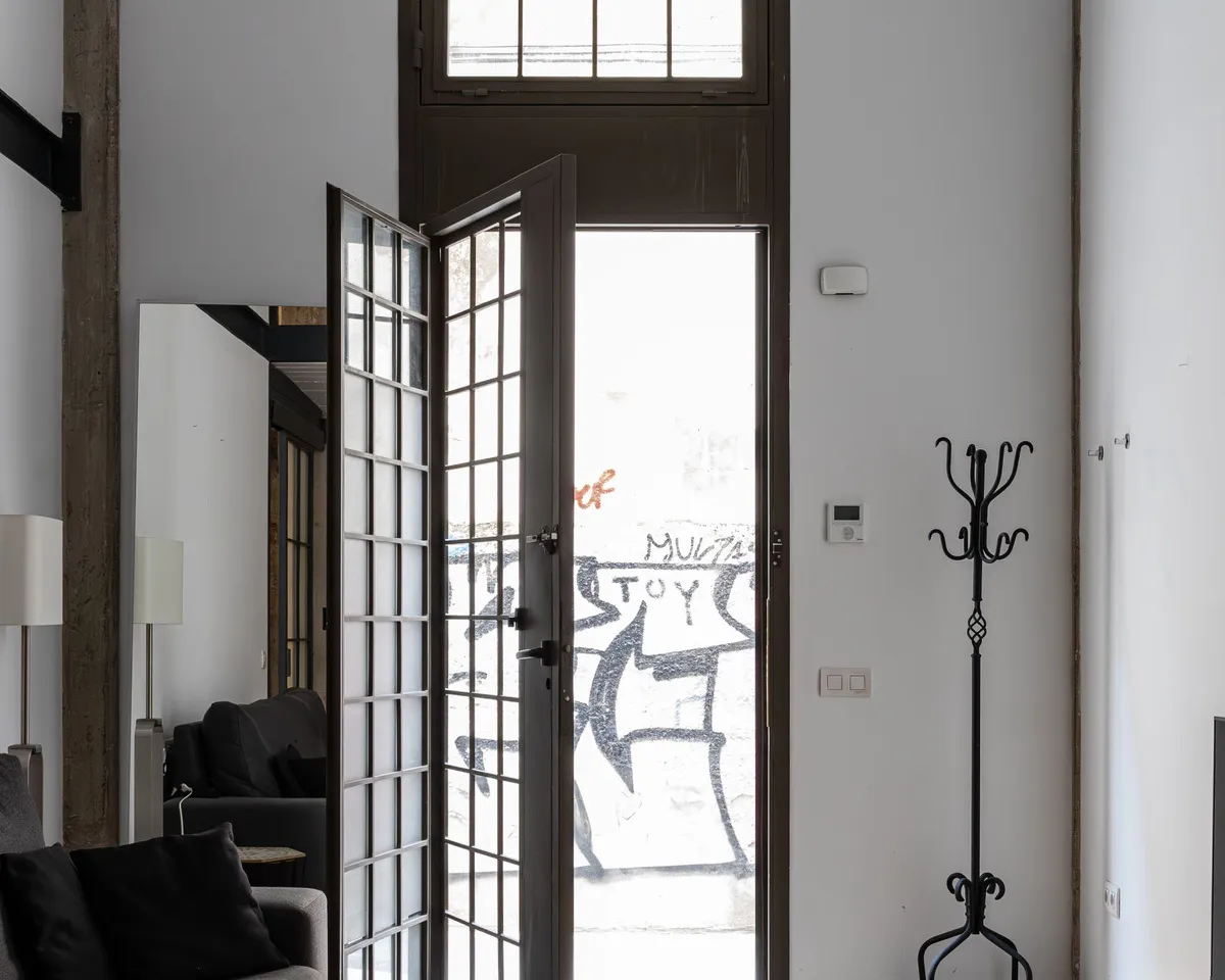 e8f30e6e-bffc-4816-9ebf-121d7536e47d