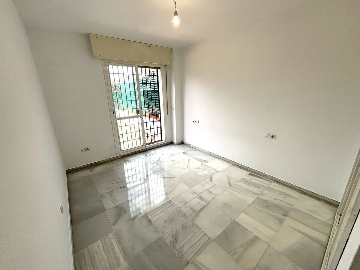 d5bcdd33-4e8d-4d22-ae5e-8c16b05f0e0f