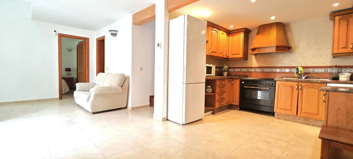 2f09582b-1f61-44e0-bf7a-8c03ec930fdf