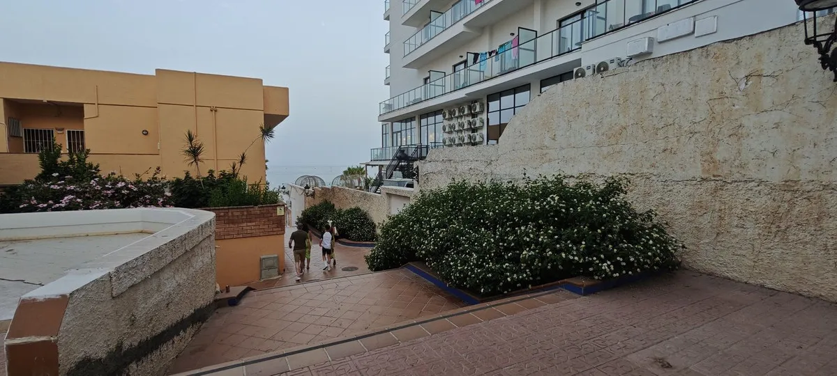 cdaed580-3b2f-49b0-be42-bda56ccaa26b