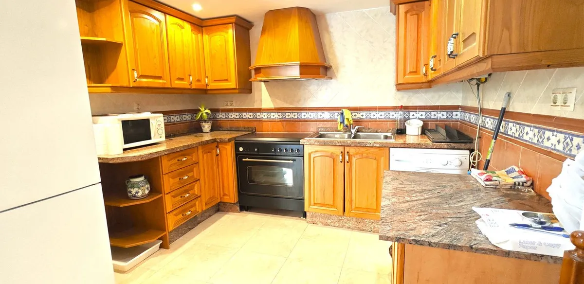 ee4c5b46-a1b2-4164-8311-51bc05bc7653