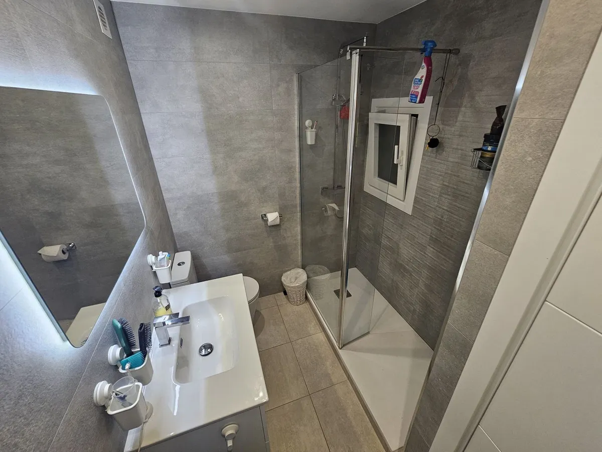 fe9a330c-76e1-4ad3-b907-1c027bbb7099