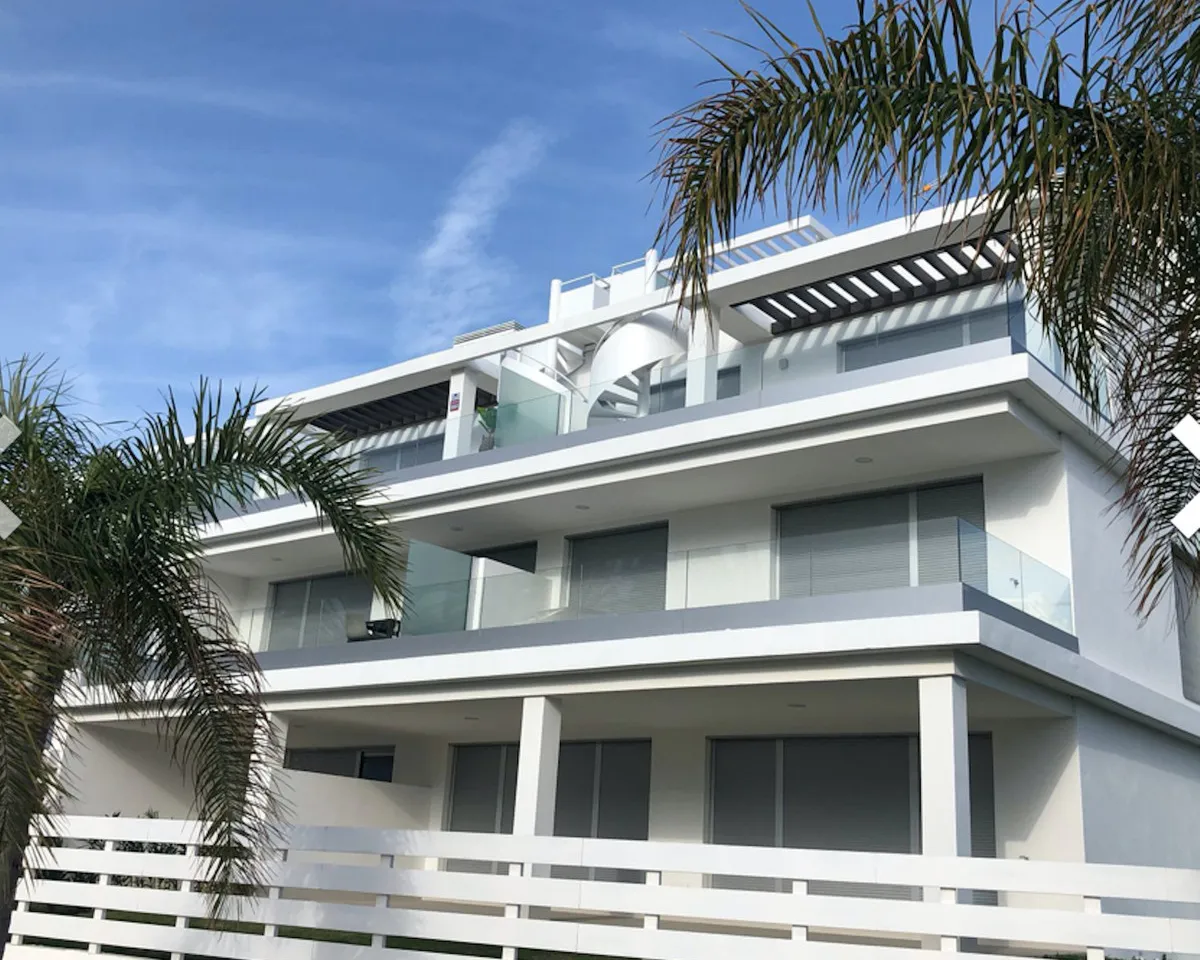 205f0d43-fd09-45e0-a645-e0f235b10131