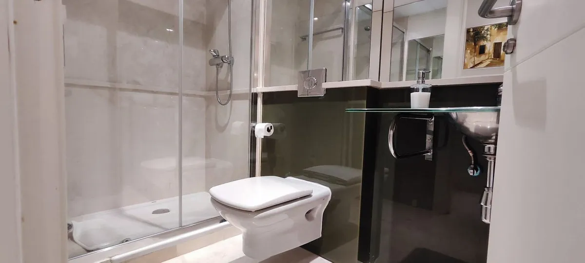 097ae63f-11c3-482d-9ba0-1c7e43038964