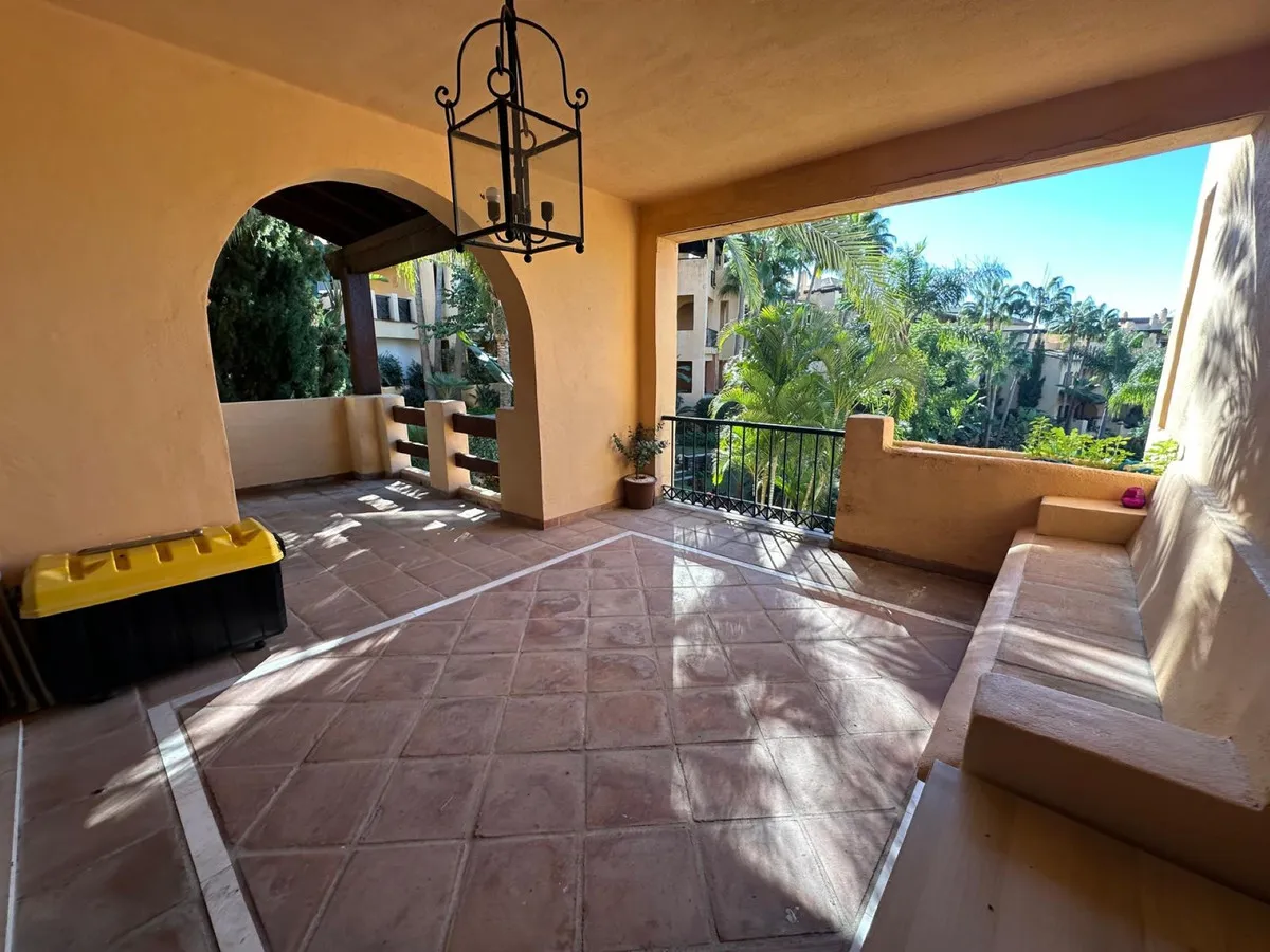 6fb04e6e-d3b0-4e21-9f44-b2c8631b8dc9