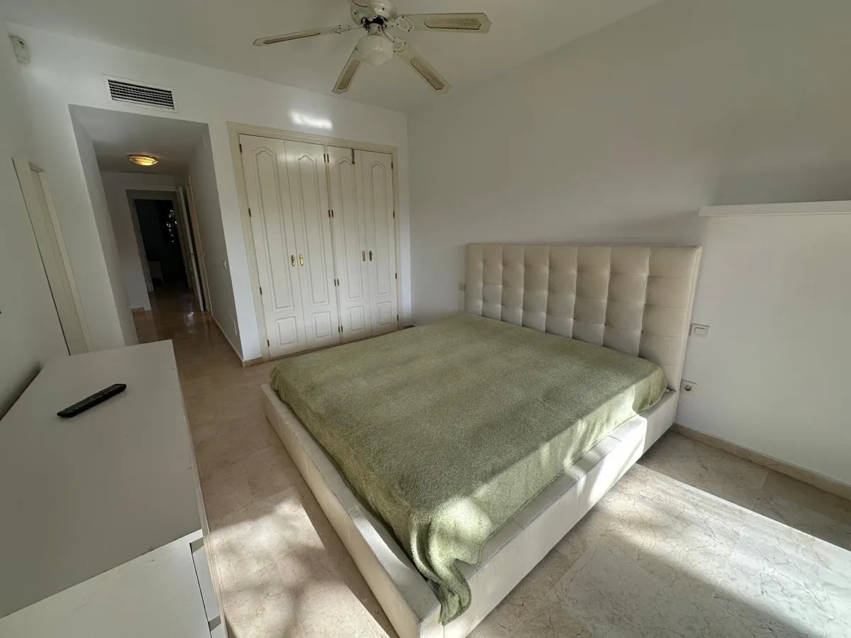 8a4bdc6d-9354-40cc-914b-03b9079c7d8e