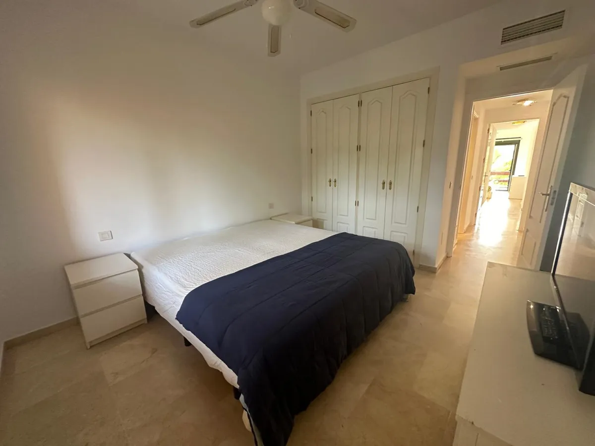 a10124fe-b76d-4b3b-8939-7d3b5655dbc9