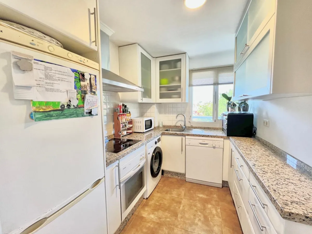 49a0644a-2617-4d07-bd53-4292e6f4801c