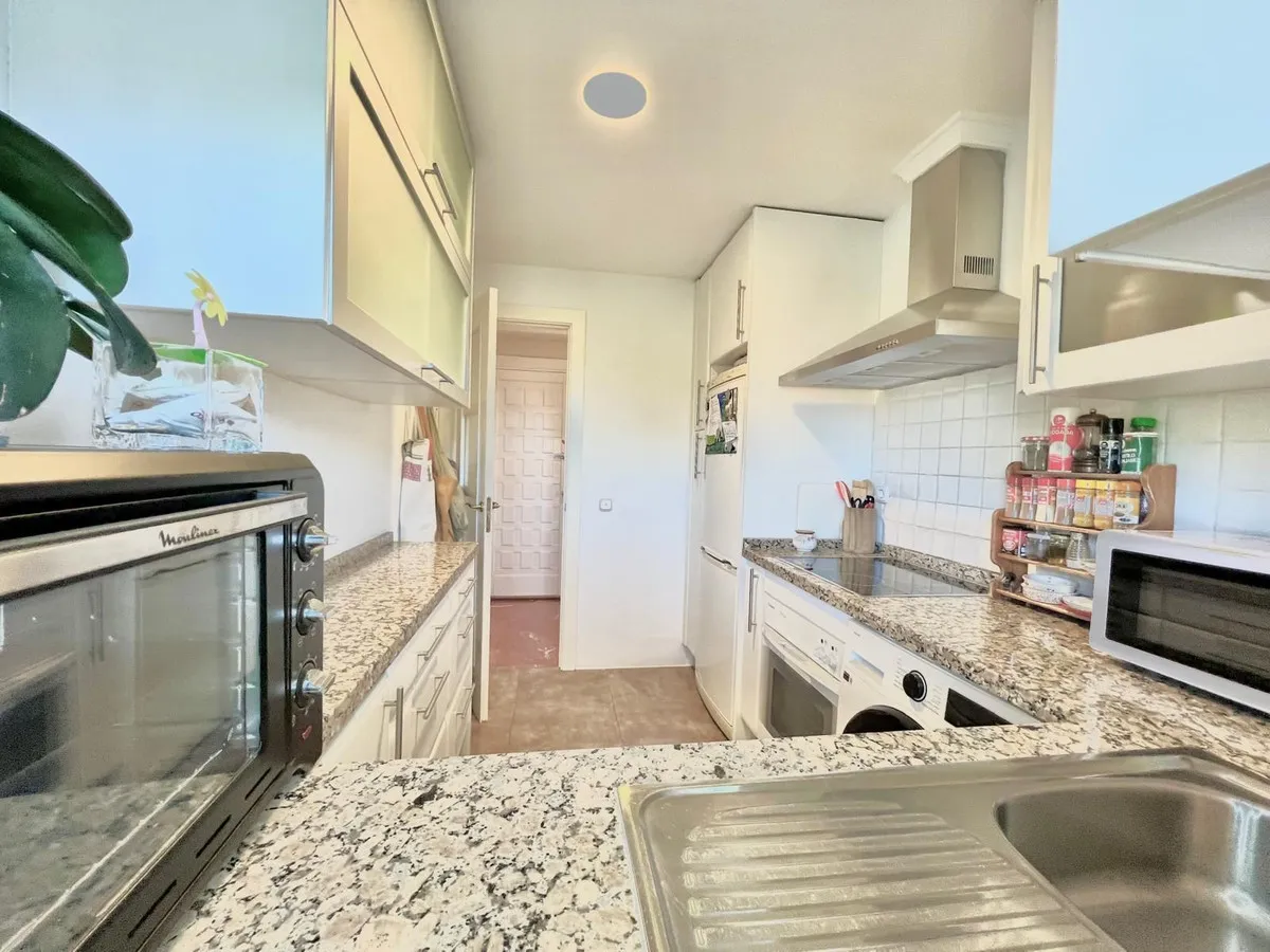 aaccb061-75ab-43eb-9068-e57f7ec9ff6d