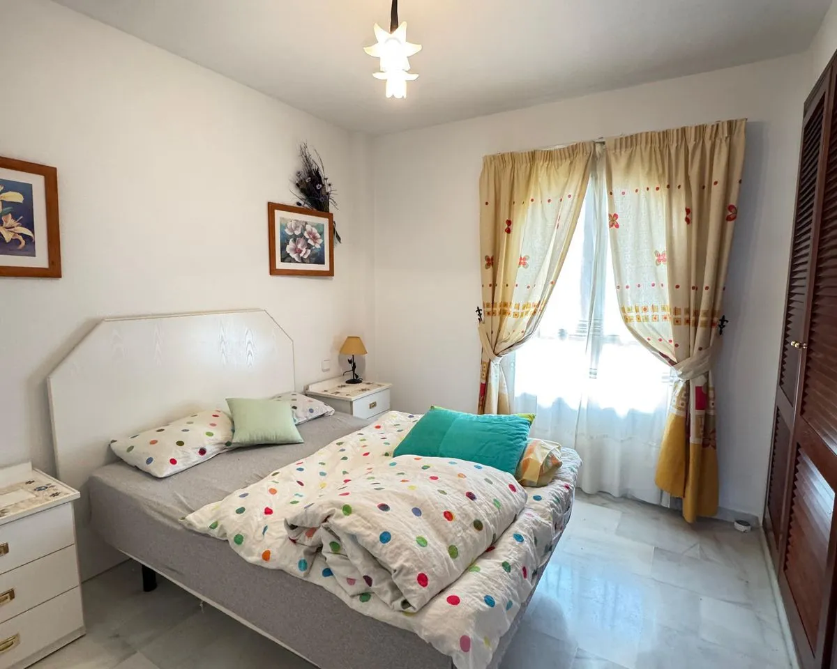 51ecf999-f316-40e6-89d6-a0f28a0296eb