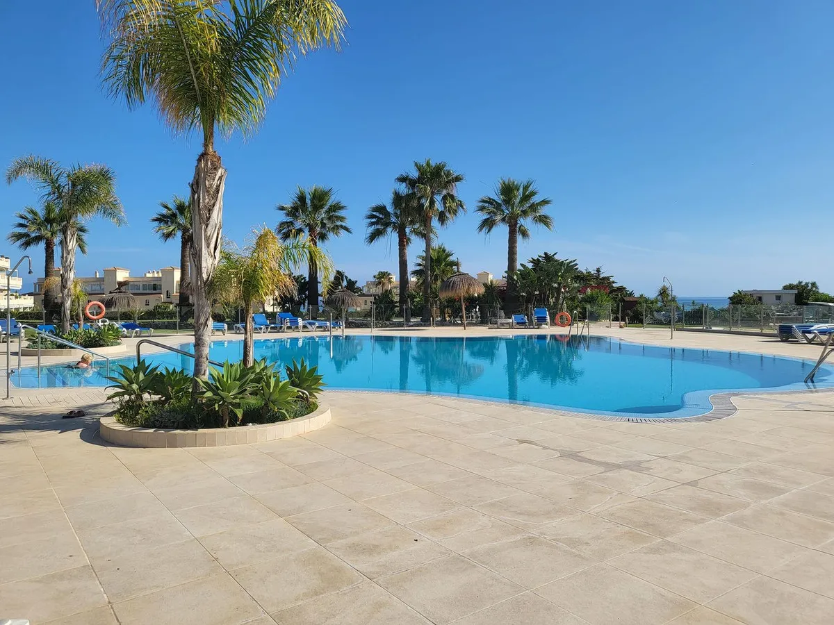 5e002b72-a08f-4d91-8126-1c45bcfea2e4