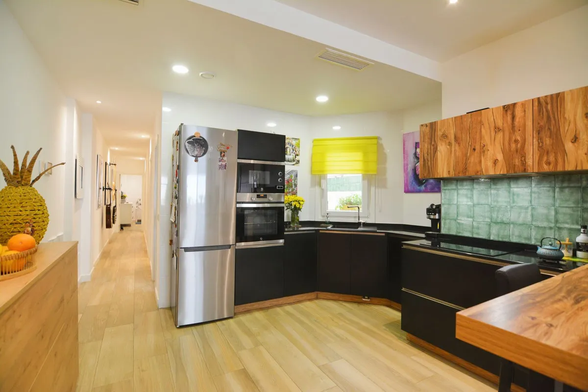 8efbdf8e-b35b-476f-900c-04e701241fdb