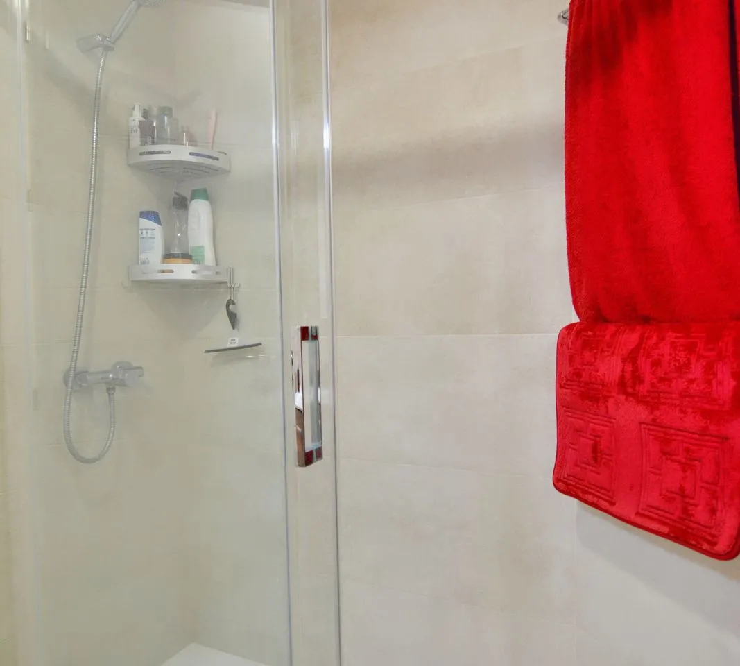 e0345d42-5cbf-4c6c-978e-999d0cb4f285