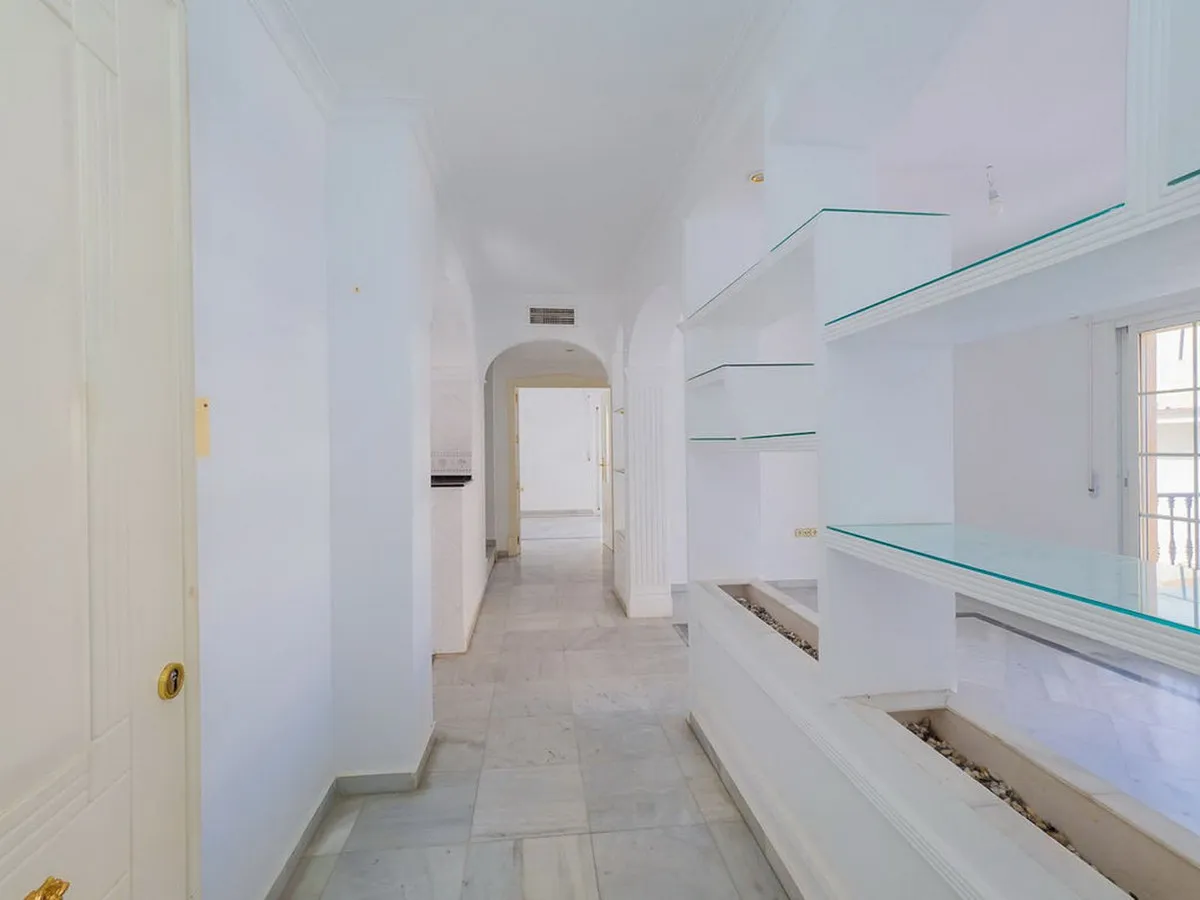 4fb0b576-b726-462a-95ff-b627b479e92c