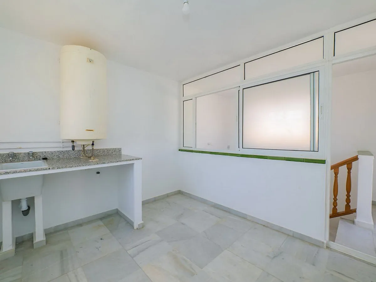 7cb43436-2a96-4294-ba3c-d0fbba7de660