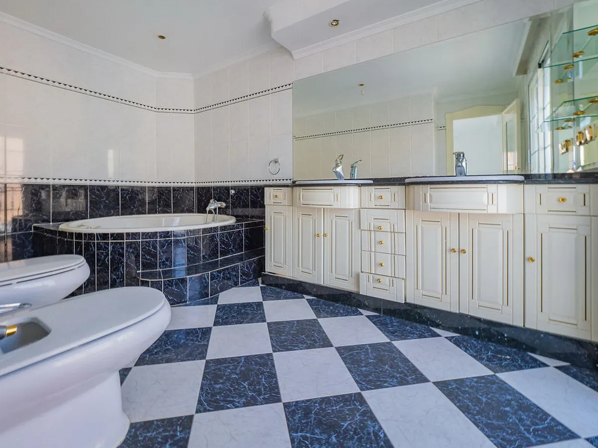 92e792d5-388d-4eb6-bad9-cc8f473feb94