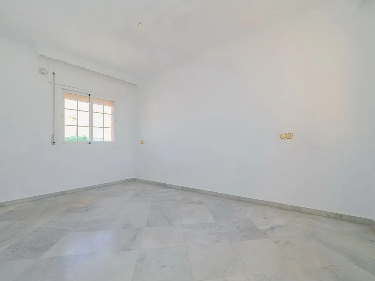 a2a82996-5816-4763-92c9-c902edc0c3dd