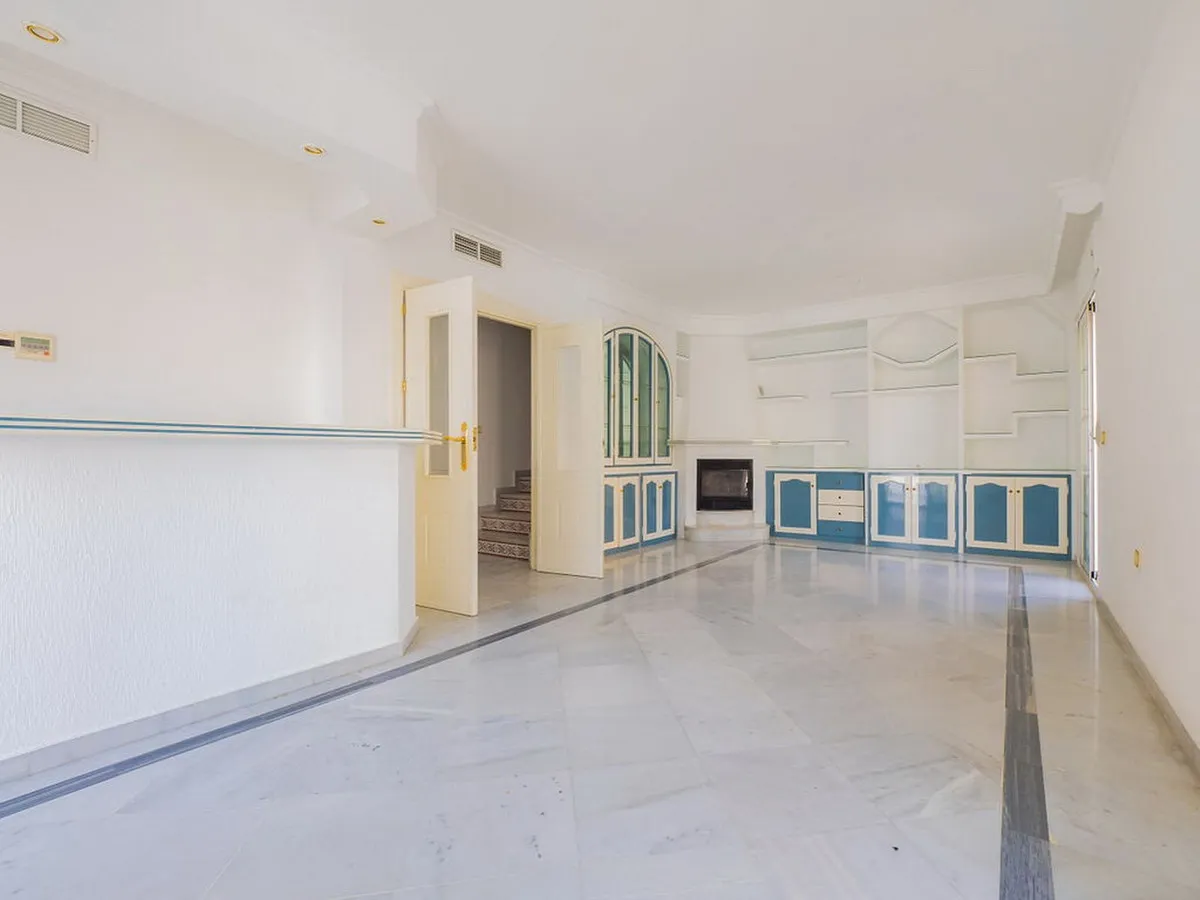 b7b00e4d-5c57-4262-9344-beccdeb7a6f7