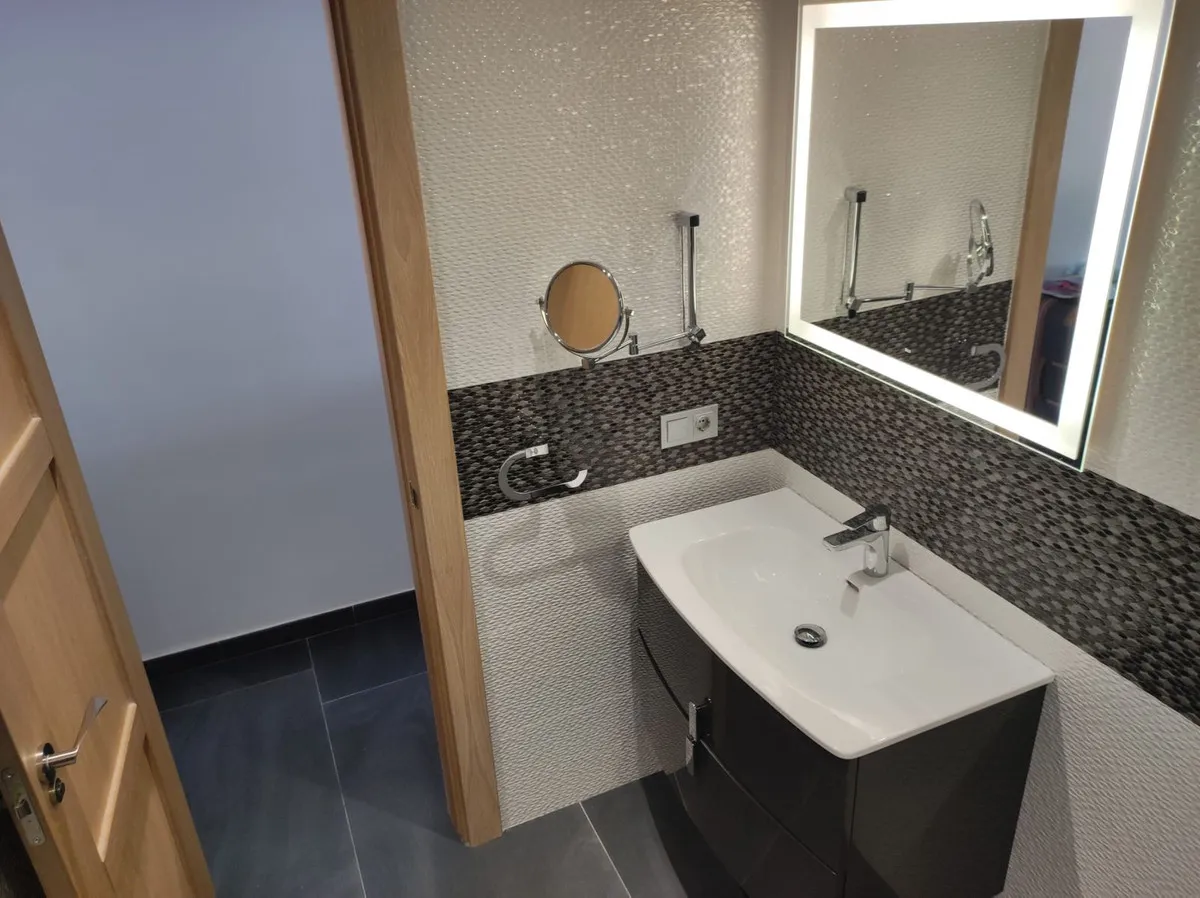 b5bf2ff5-0595-4326-aec8-3fbe58b8a285