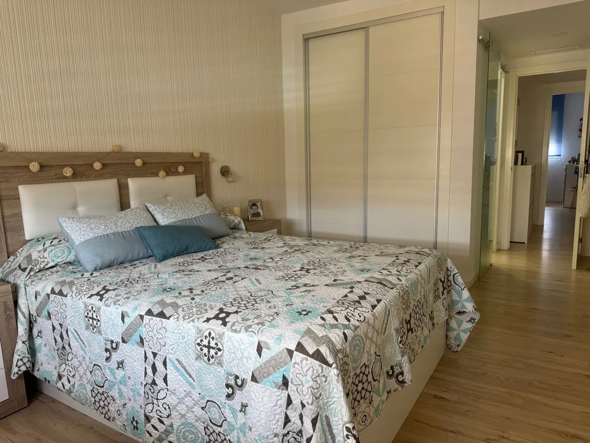 15e2b737-81ba-4458-8d44-f2ac469e21ab