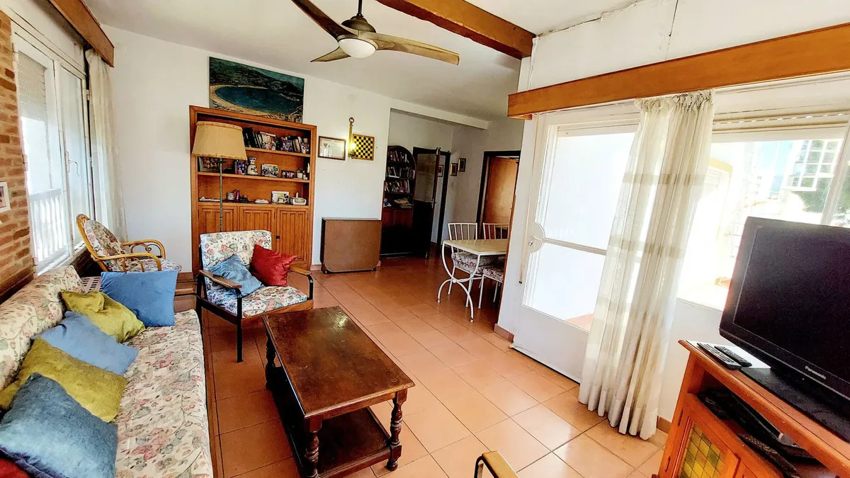 49fe5d01-54e5-40e6-b612-6e7543a65b91