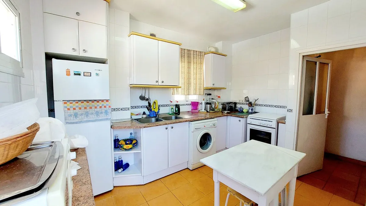 ef7b4a14-de12-4cb2-be19-578ce5a0bb04