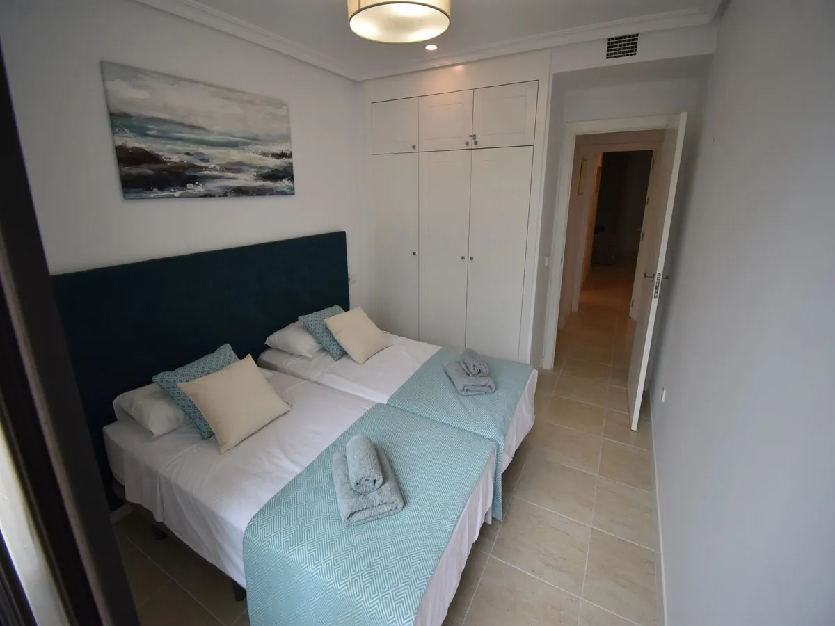 a94cea26-53d9-4f1b-b42f-0573cda1922e